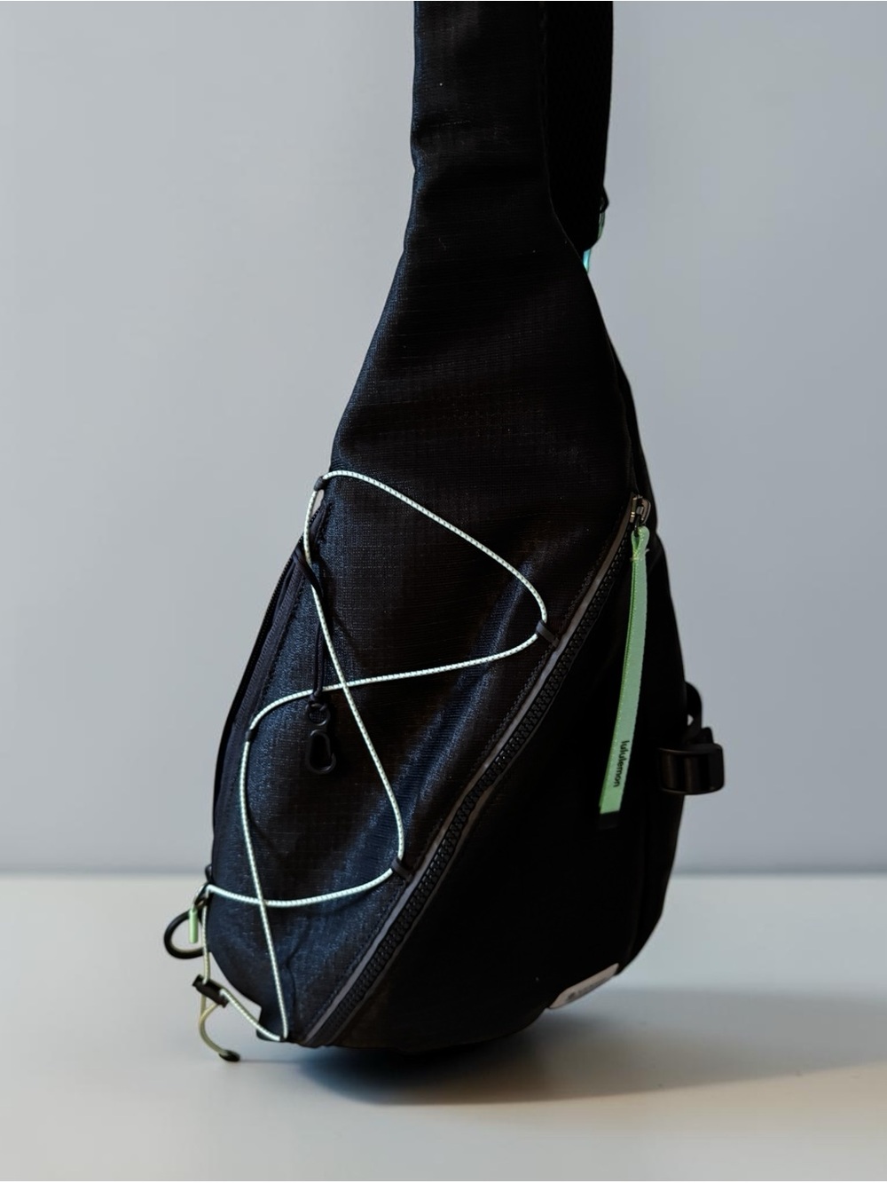 Lululemon Fast Track Sling Bag 6.5L Paracord - Gently Loved